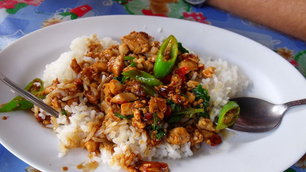 Cómo hacer arroz con pollo casero y meloso
